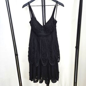 Sue Wong black flapper dress embroidered lace floral crochet tiered rayon silk 4